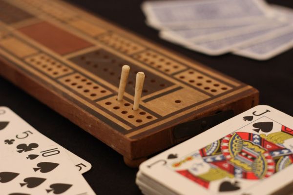 https://www.reddit.com/r/poker/comments/1u498x3/holdem_player_here_with_a_plo_question_are_there/ - 【德扑技巧】翻前理牌动作会暴露信息吗?PLO玩家的