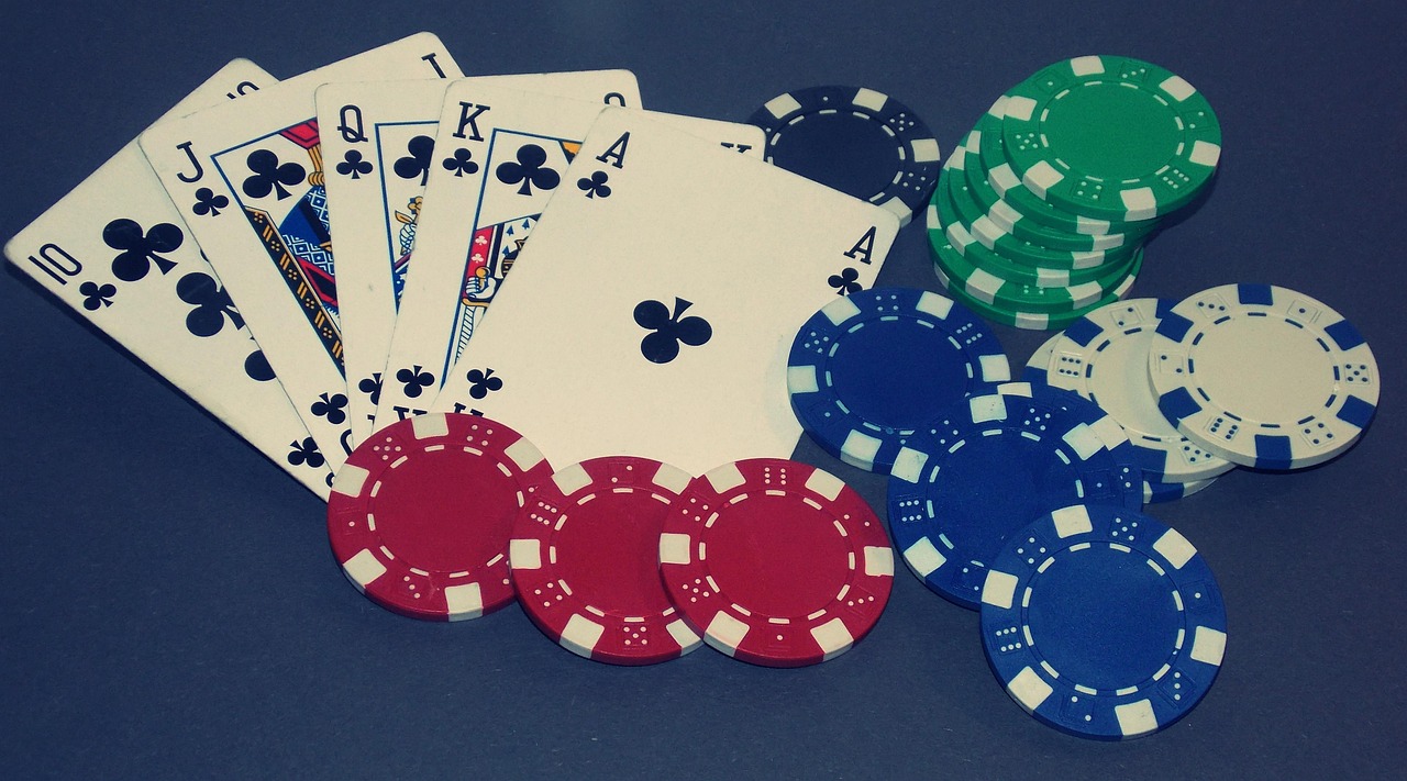 https://www.reddit.com/r/poker/comments/1u8rkjg/anyone_else_exclusively_playing_spin_go/ - Spin & Go 模式:是娱乐天堂还是波动深渊?一位玩家的真实体验