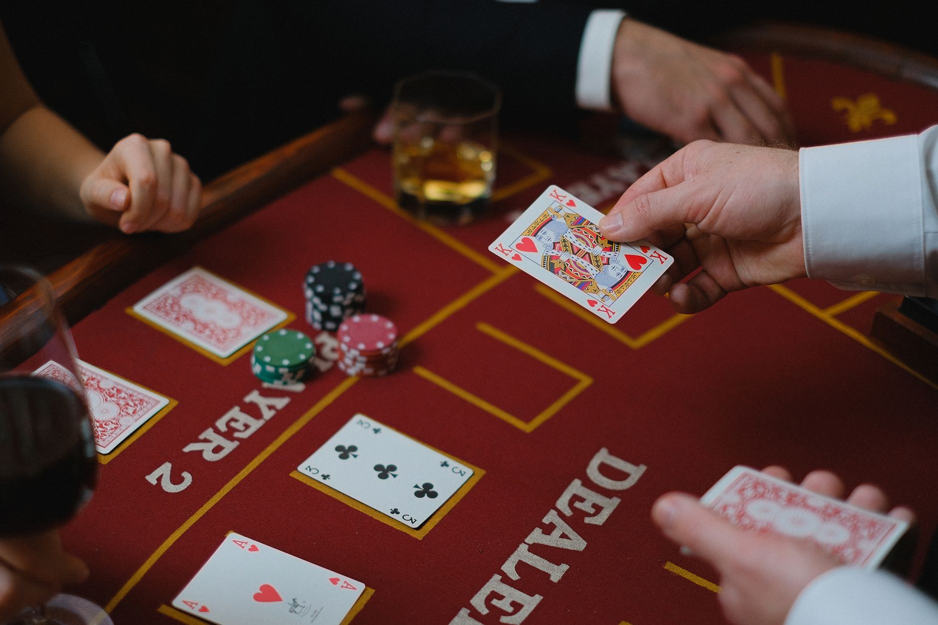 低流量扑克平台怎么选？解析Partypoker的吸引力与风险