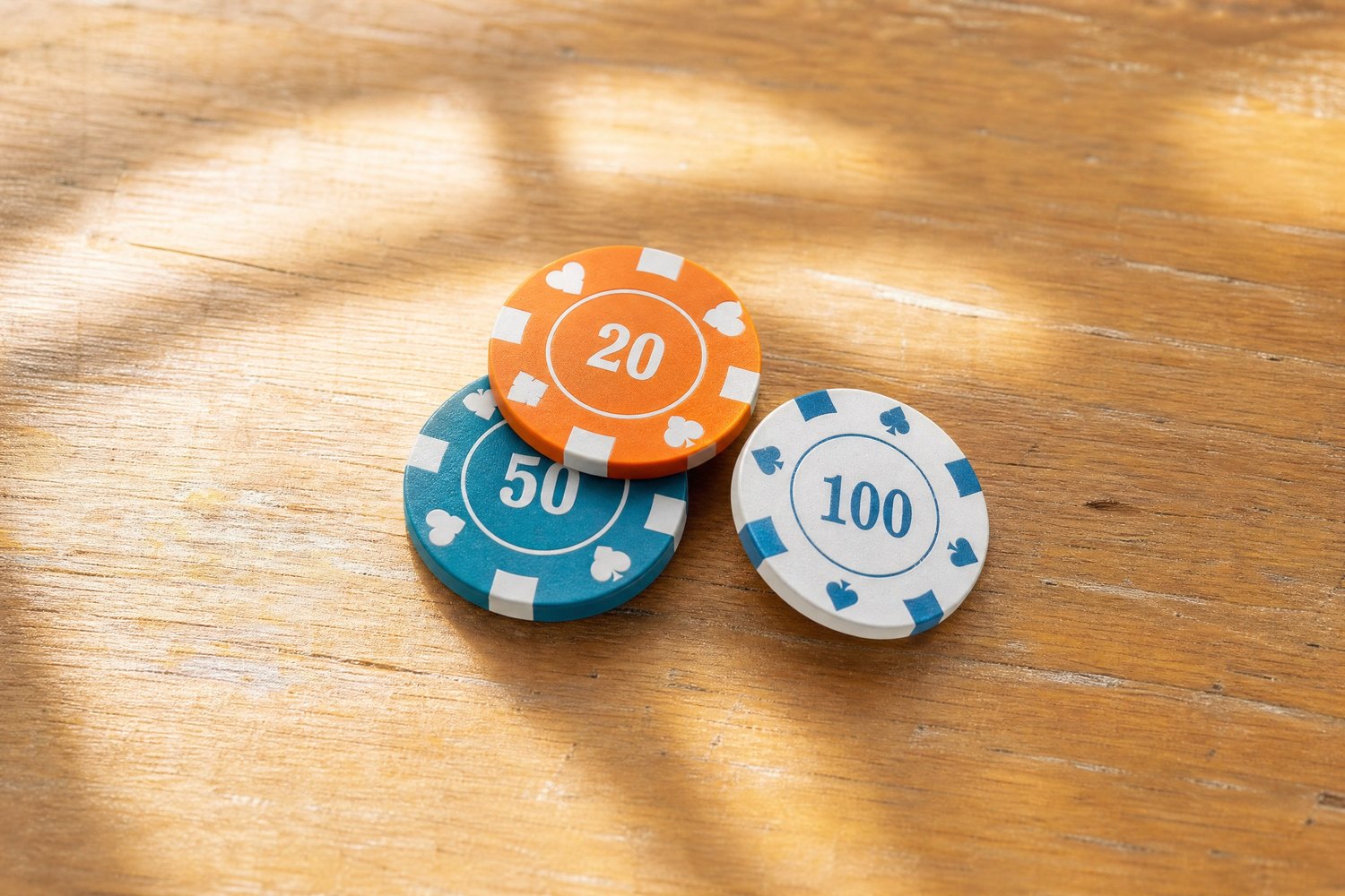 QQPOKER位置下注技巧：从按钮位到枪口位的实战决策逻辑
